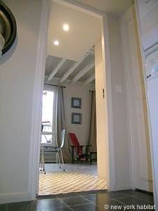 Logement à Paris, Location meublée - Photo 1