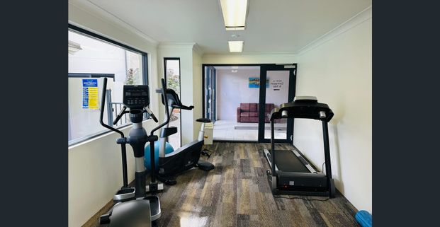 Furnished & low maintenance! - Photo 1