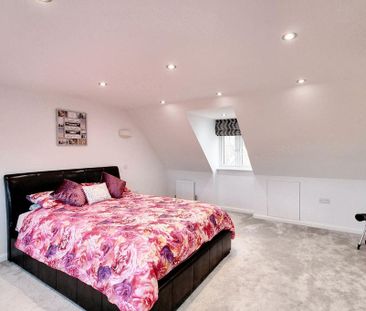 5 bedroom detached house to rent - Photo 4