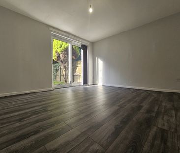 Richmond Croft, Birmingham - Photo 2