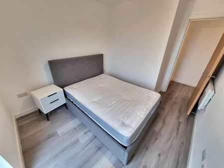 2 bedroom flat to rent - Photo 5