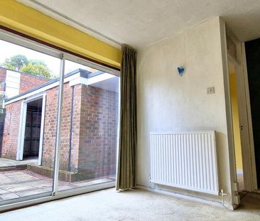 4 bedroom terraced house to rent - Photo 3