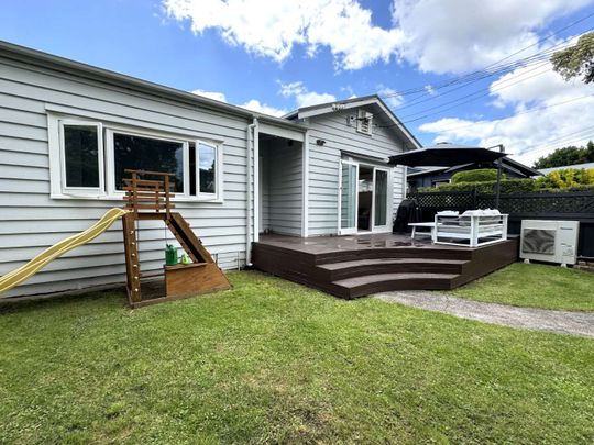 Three-bedroom renovated character home - Photo 1