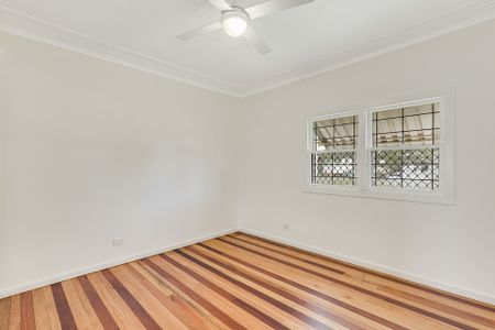20 Hillview Avenue, Newtown - Photo 4
