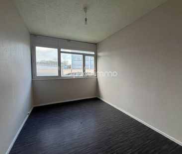 Location Appartement 3 pièces 60m² MONT ST AIGNAN 76130 - Photo 1