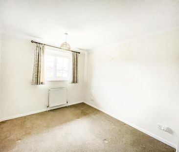 2 bedroom detached bungalow to rent - Photo 2