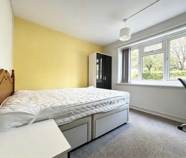 3 bedroom maisonette to rent - Photo 4