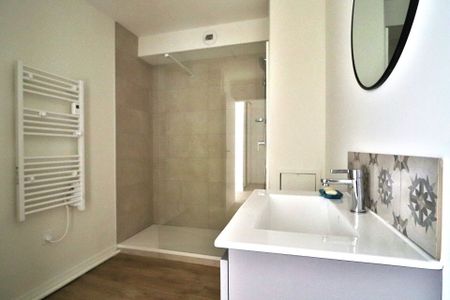 Location Appartement 2 pièces 33m² GRENOBLE 38000 - Photo 4