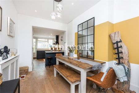 3 bedroom terraced house to rent - Photo 5