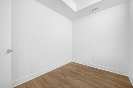 For Lease - 128 Fairview Mall Drive Unit# 203, Toronto, Ontario - Photo 2