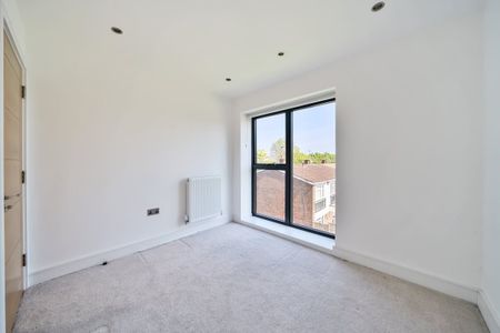 3 bedroom apartment to rent - Photo 5