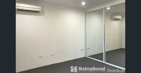 Split-Level Apartment Close To Liverpool City CBD - Photo 3