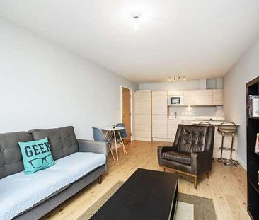 Boulevard Drive, Colindale, NW9 - Photo 1