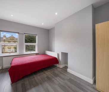 2 bedroom flat to rent - Photo 6