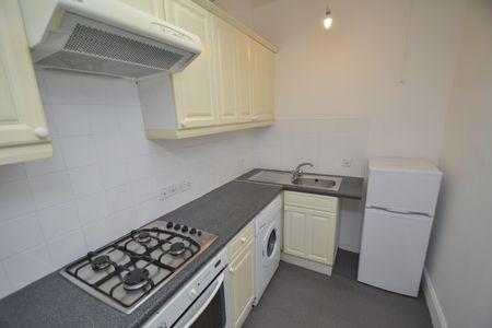 1 bed flat to rent in Clarkston Road, Glasgow, G44 - Photo 5