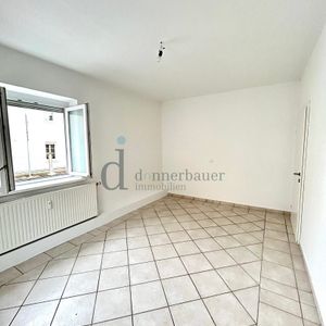 Geräumige Wohnung mit vielseitigen Wohnbereichen und Kellerabteil zu vermieten!! - Photo 2