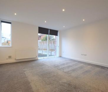 3 Bedroom Terraced To Let - Photo 1