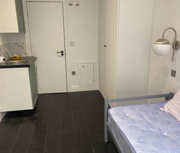 Studio Flat, Culverley Road, SE6 - Photo 3