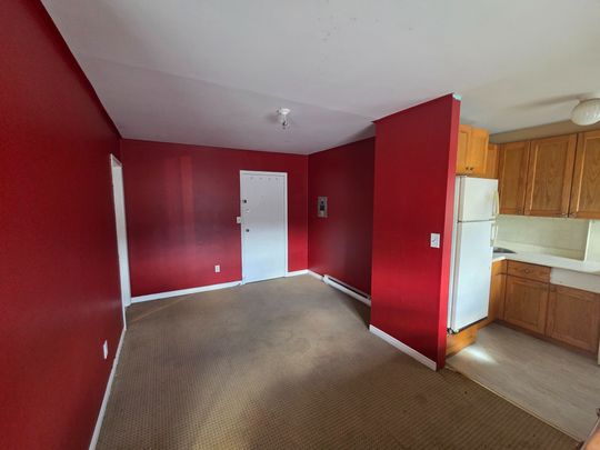 For Lease - 8 Wellington Street Unit# 2, Kawartha Lakes, Ontario - Photo 1