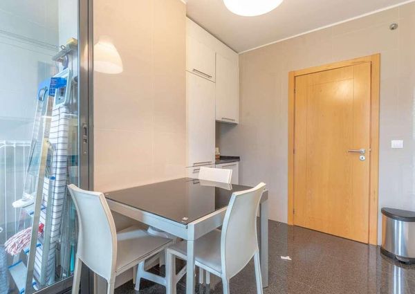 2 Bedroom Apartment with a view, Alto de Algés, Oeiras