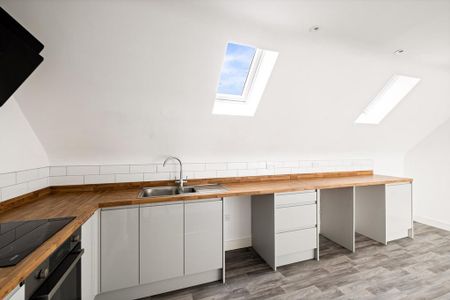 2 bedroom flat to rent - Photo 5