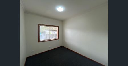 Surprise package in South Albury! - Photo 5