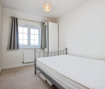 4 bedroom terraced house to rent - Photo 4