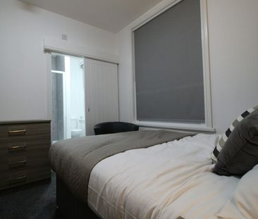 House share to rent on - Photo 2