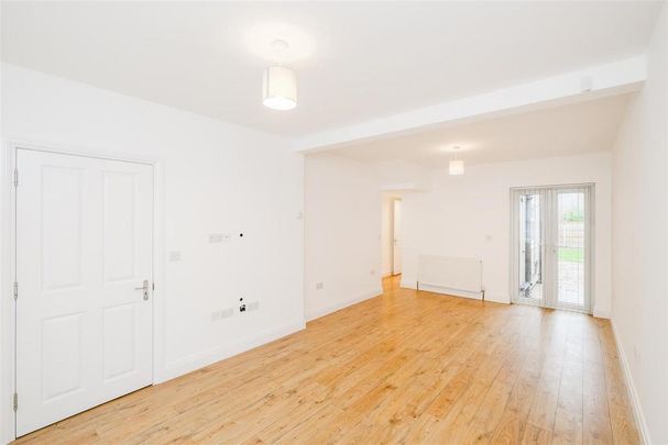 4 bedroom house to rent - Photo 1