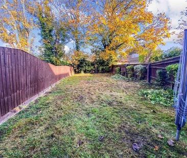 Aldenham Close, Langley, SL3 - Photo 4