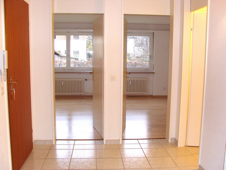 heimelige Wohnung mit Balkon an ruhiger Lager - Photo 2
