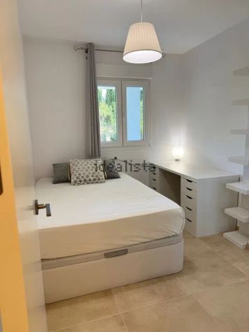 Alquiler de piso en Camino de los corralejos, 2 , portal - Photo 5