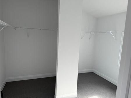 For Lease - 12 Barnes Drive, Oro-Medonte, Ontario - Photo 4