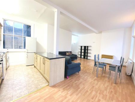 2 bedroom apartment to rent - Photo 4