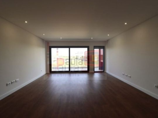 Luxury Flat for rent in Corte do Esteval, Montijo, Distrito de Setúbal - Photo 1