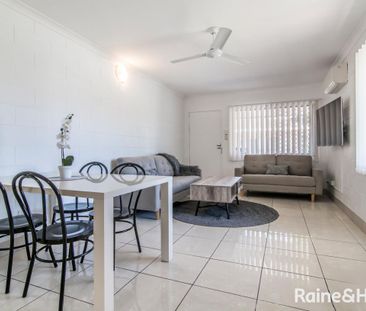 Tidy Modern Unit - Minutes from the CBD - Photo 1