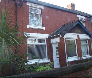 2 bed terraced house to rent in NE63 - Photo 2