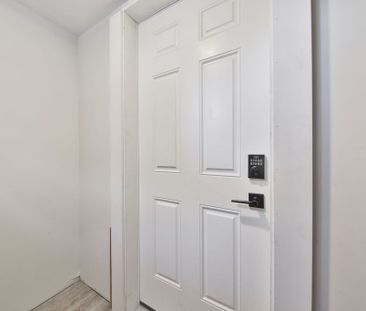 For Lease - 47 Castlefield Drive, Hamilton, Ontario - Photo 1