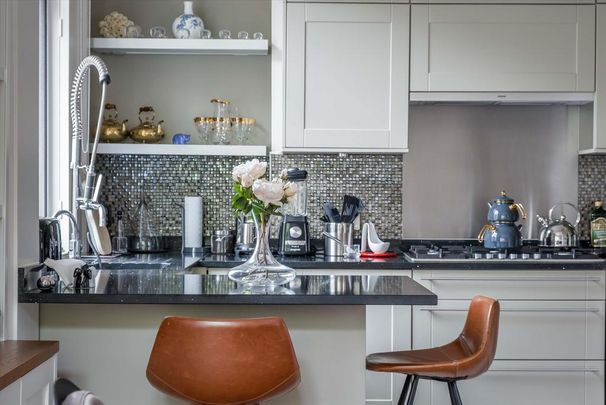 3 bedroom flat to rent - Photo 1
