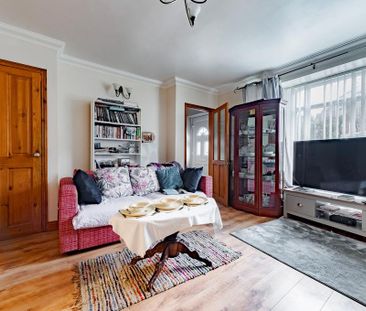 3 bedroom terraced house to rent - Photo 2