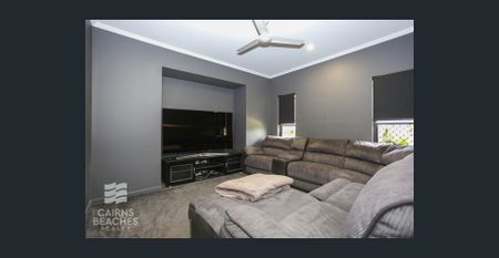 Immaculate Home - Photo 2