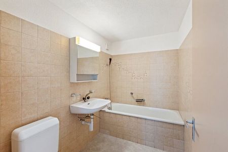 COMFORTABLE HOUSE IN A CENTRAL LOCATION - Photo 4