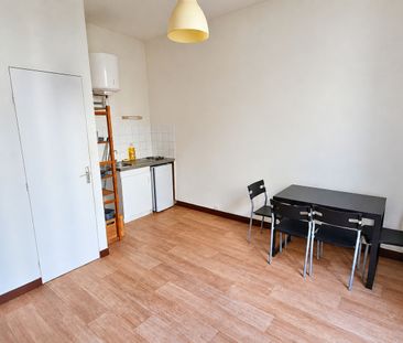 Location Appartement 1 pièce 17m² - Photo 5