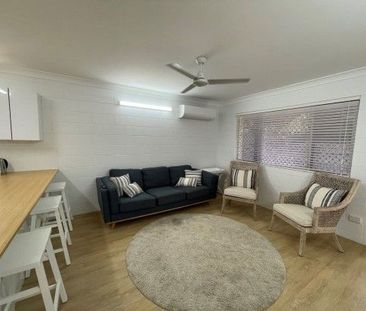 Very tidy and clean two bedroom furnished unit - ideal Hermit Park ... - Photo 4