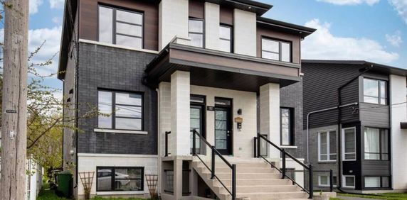 Luxieux Apt Style Condo A Louer - Photo 2