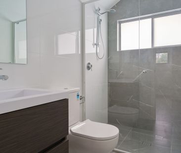 New New Townhouse - Photo 2