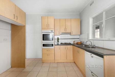1/4 Valkstone Street, Bentleigh East - Photo 5