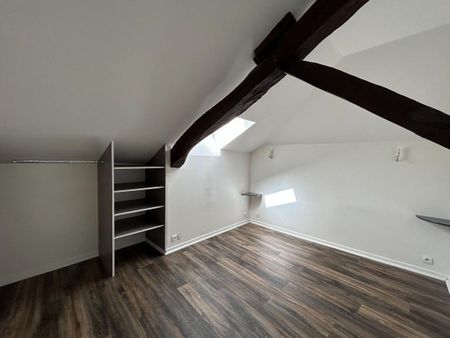 Location Appartement 3 pièces 65m² AIRE SUR L ADOUR 40800 - Photo 3