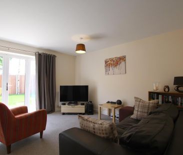 2 bedroom end of terrace house to rent - Photo 5