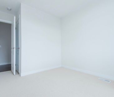 For Lease - 78 Saint Dennis Road, Brampton, Ontario - Photo 6